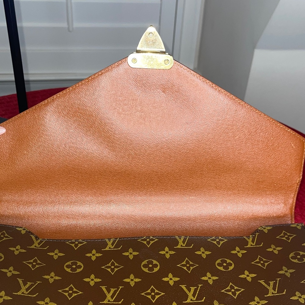Louis Vuitton Monogram Canvas Briefcase - Picture 11 of 17